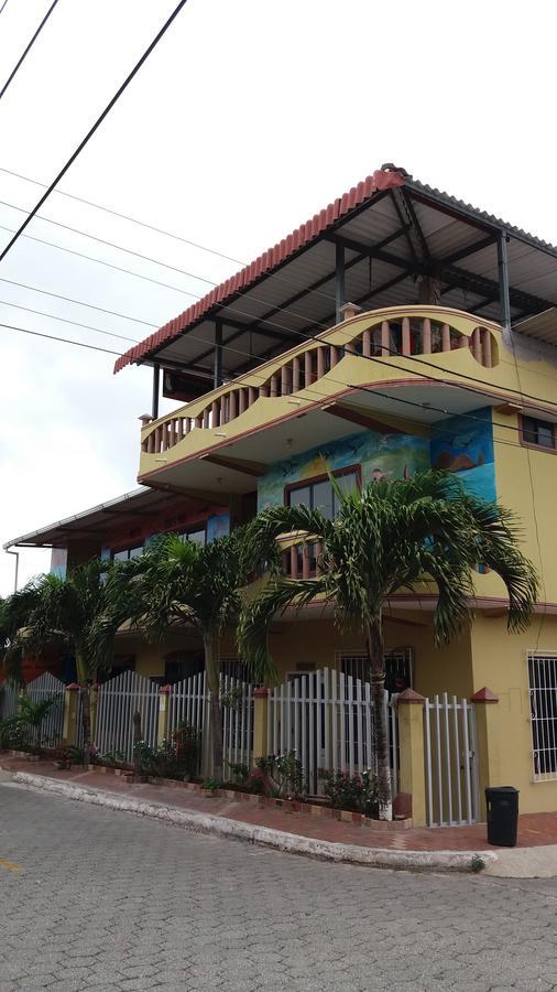 Hostal Dorys Mar Puerto Baquerizo Moreno Exterior photo