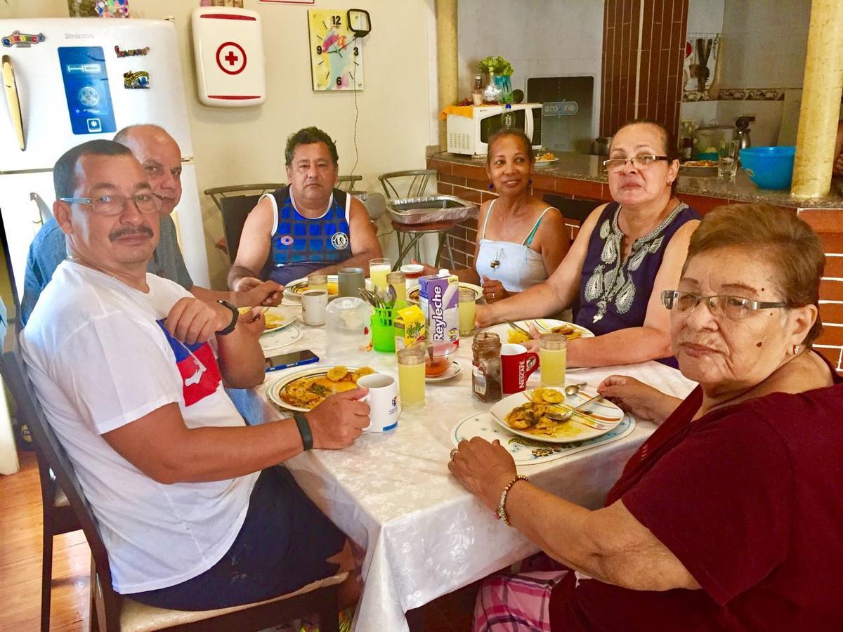 Hostal Dorys Mar Puerto Baquerizo Moreno Exterior photo